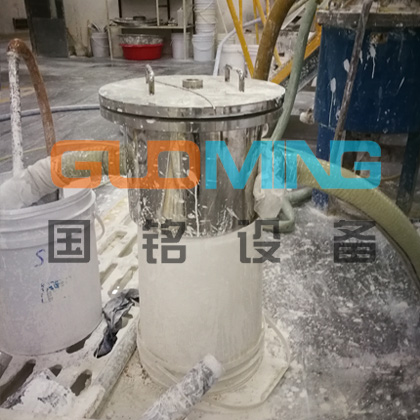 山東淄博陶瓷管道除鐵器應(yīng)用現(xiàn)場(chǎng)